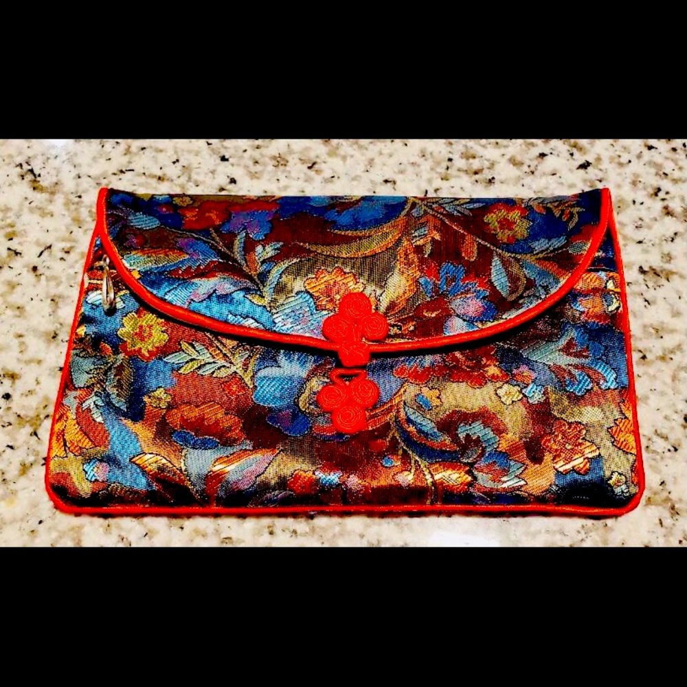 Embroidered silk purse with coin and card wallet